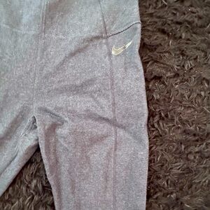 Woman’s Nike Dri Fit leggings medium